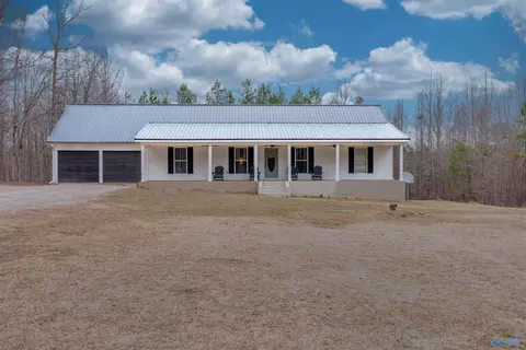 6211 Gilchrist Rd, Cypress Inn, TN 38452