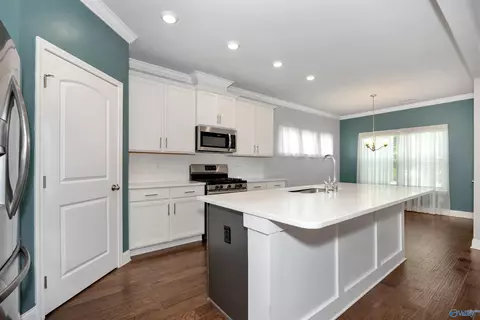 Kitchen - 9087 Segers Trail Loop, Madison, AL 35756 photo 3 of 4
