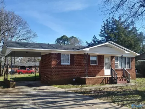 107 Scotland Dr, Athens, AL 35611
