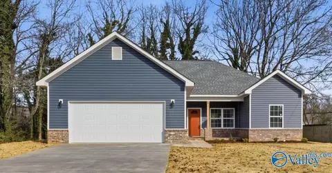 1702 Lydia Dr, Huntsville, AL 35816