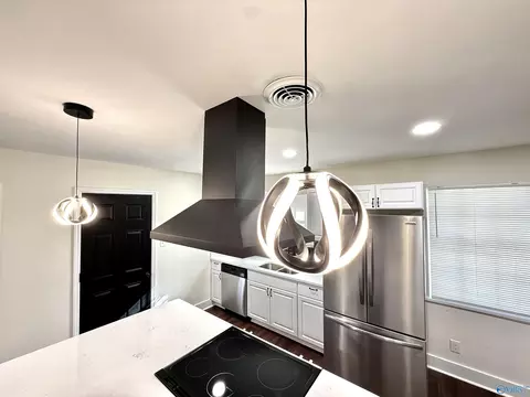 3705 Cerro Vista St, Huntsville, AL 35805