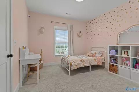 Bedroom - 27 Kenthurst Ln, Gurley, AL 35748 photo 5 of 10