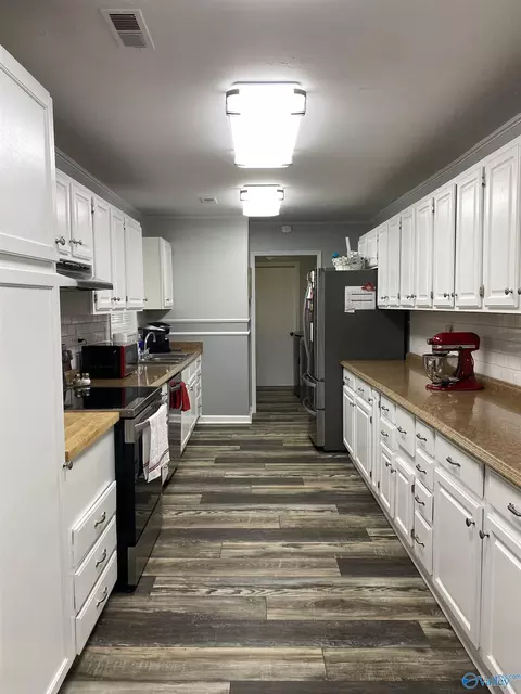 Kitchen - 135 Forest Hill Rd, Trinity, AL 35673 photo 1 of 2