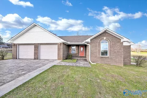 17 Maple Dr, Blountsville, AL 35031