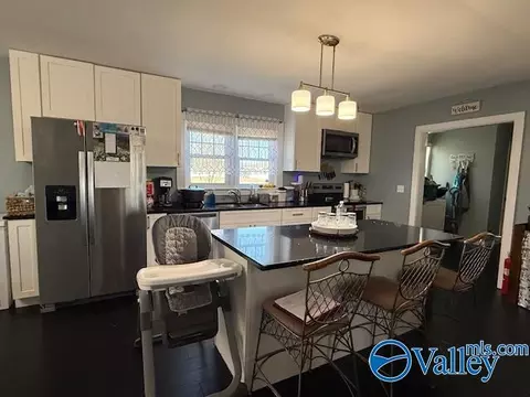 Kitchen - 190 College Rd, Dutton, AL 35744 photo 1 of 2