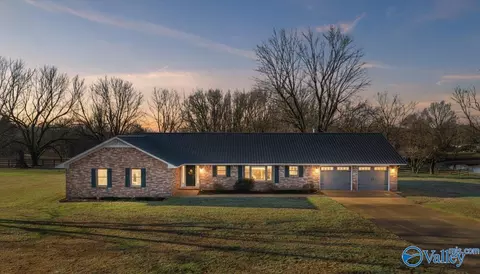 465 Byron Moman Rd, Albertville, AL 35950