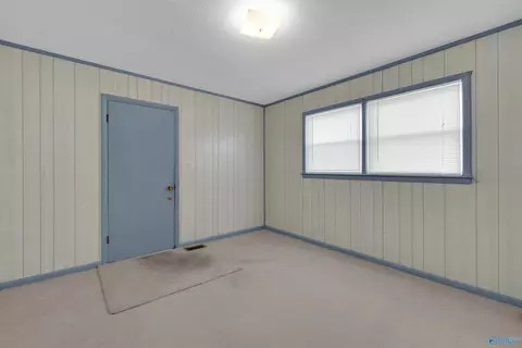 Bedroom - 2008 County Road 48, Section, AL 35771 photo 4 of 7