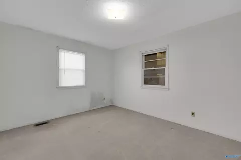 Bedroom - 2008 County Road 48, Section, AL 35771 photo 6 of 7