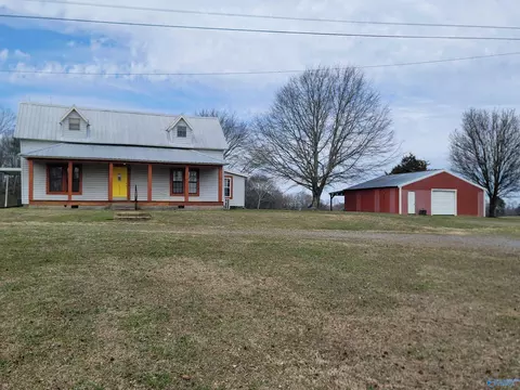1773 Gum Pond Rd, Eva, AL 35621