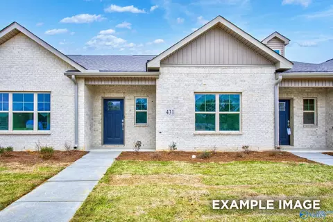 404 Clyde Ln, Hartselle, AL 35640
