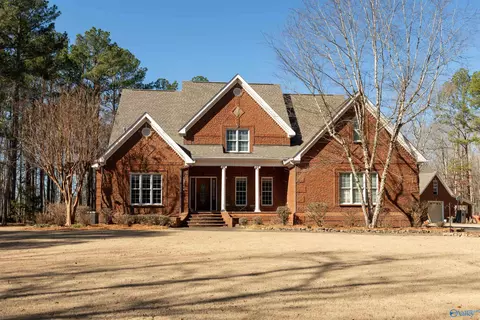 1252 Canoe Creek Rd, Rainbow City, AL 35906