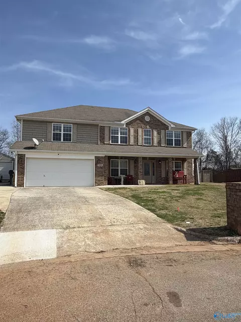 123 Upland Cir, Toney, AL 35773