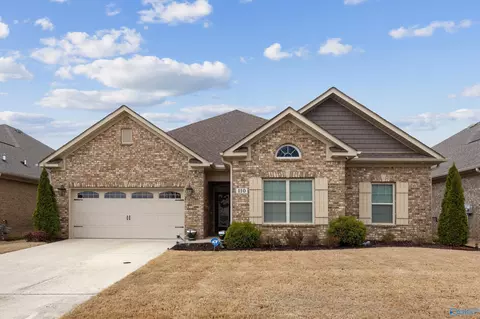 110 Summer Walk Ln, Harvest, AL 35749
