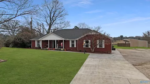25704 Copeland Rd, Athens, AL 35613