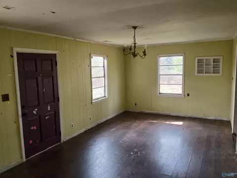 Living - 6597 County Road 170, Trinity, AL 35673 photo 2 of 2