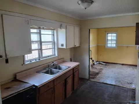 Kitchen - 6597 County Road 170, Trinity, AL 35673 photo 1 of 1