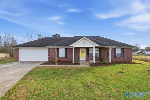 182 Bonaire Dr, Huntsville, AL 35811