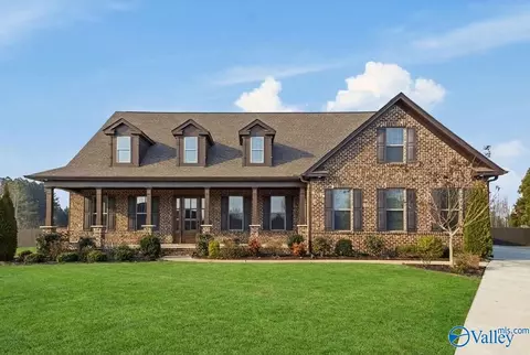 16190 Tulip Ln, Athens, AL 35613