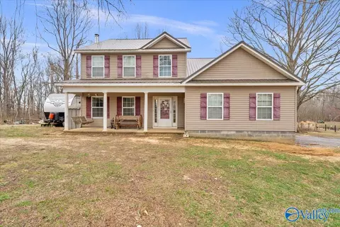 9106 County Road 17, Woodville, AL 35776
