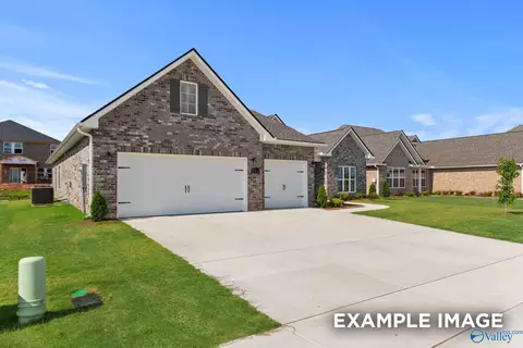 201 Applewood Ct, Huntsville, AL 35811