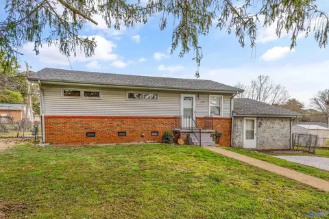 3104 Stewart St, Huntsville, AL 35810