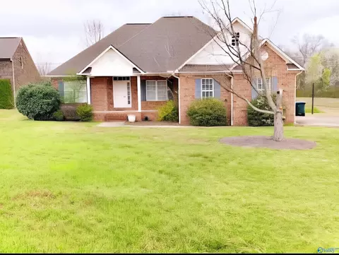 96 Cherokee Rd, Scottsboro, AL 35769