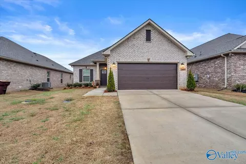 24414 Bekah Ln, Toney, AL 35773