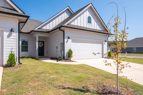 125 Sager Cir, Harvest, AL 35749