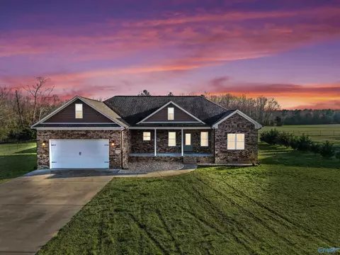 29766 Walker Dr, Ardmore, AL 35739