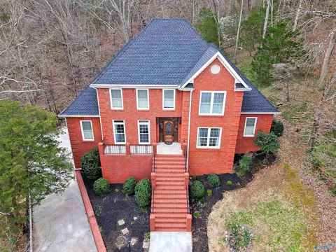 1319 Chesterfield Rd, Huntsville, AL 35803