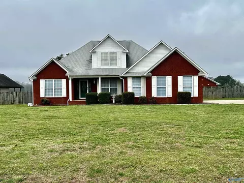 24887 Aubie Ln, Elkmont, AL 35620