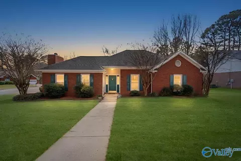 101 Mickelo Ln, Madison, AL 35758