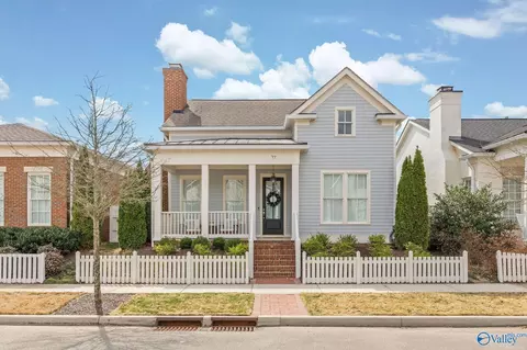 77 Hillcrest Ave, Huntsville, AL 35806
