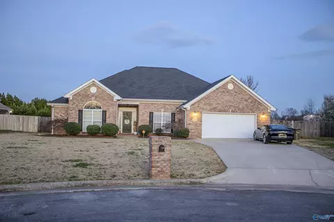2609 Buckingham Gate, Decatur, AL 35603