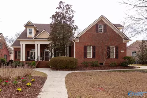 3104 Chamlee Pl, Owens Cross Roads, AL 35763