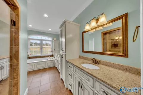 Bath - 8644 County Road 38, Section, AL 35771 photo 1 of 6