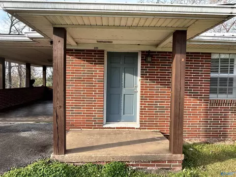 Exterior - 335 Lakeside Dr, Centre, AL 35960 photo 1 of 8