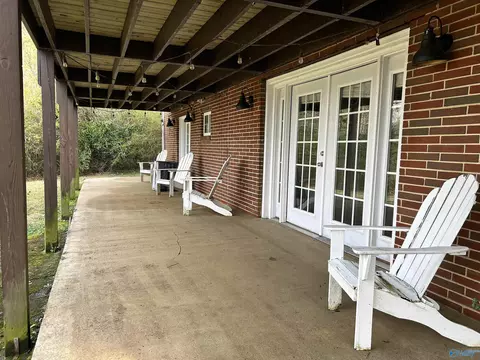 Exterior - 335 Lakeside Dr, Centre, AL 35960 photo 3 of 8
