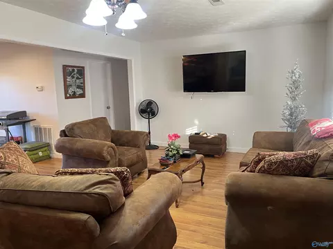 Living - 335 Lakeside Dr, Centre, AL 35960 photo 1 of 5