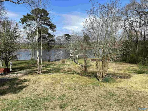 View/Area - 335 Lakeside Dr, Centre, AL 35960 photo 2 of 6