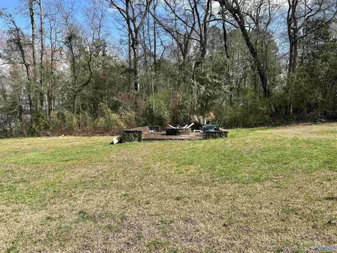 Exterior - 335 Lakeside Dr, Centre, AL 35960 photo 6 of 8
