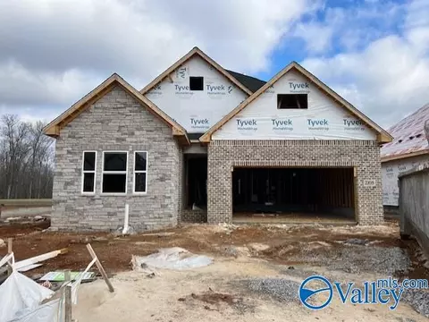 2136 Sevenbark Br, Huntsville, AL 35802
