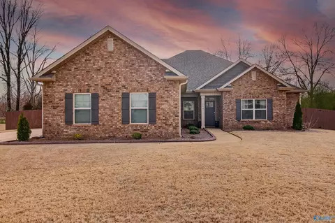 132 Perdido Bay Dr, Huntsville, AL 35811