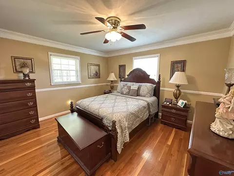 Bedroom - 607 E Riverview Dr, Gadsden, AL 35903 photo 1 of 6