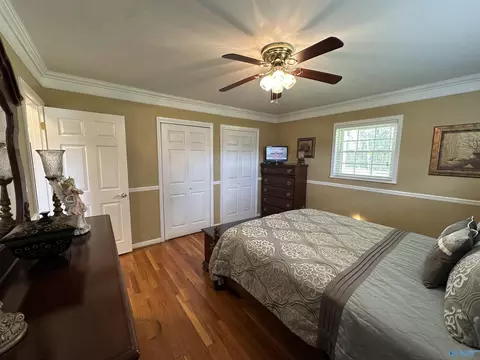 Bedroom - 607 E Riverview Dr, Gadsden, AL 35903 photo 2 of 6