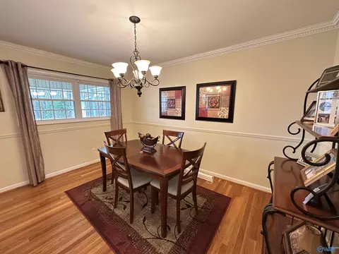 Dining - 607 E Riverview Dr, Gadsden, AL 35903 photo 4 of 4