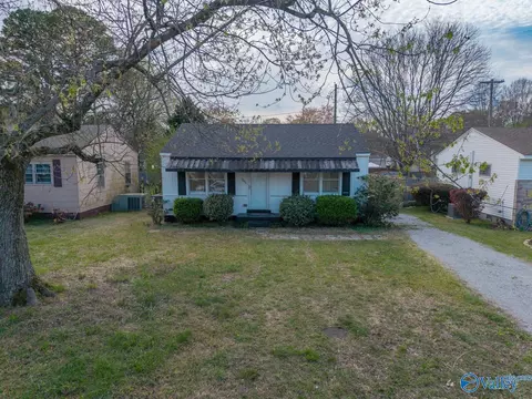 1203 20th Ave, Decatur, AL 35601