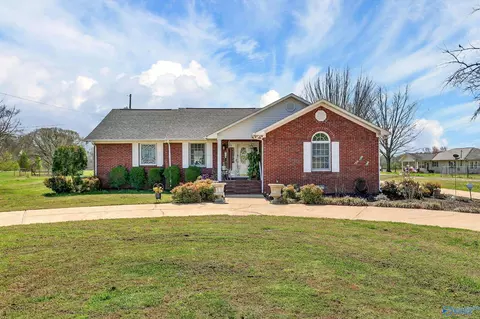 28510 Cedar Hill Rd, Ardmore, AL 35739