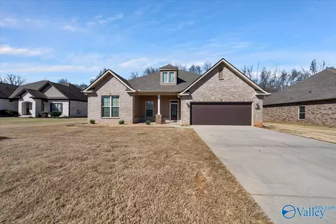18169 Merlin Dr, Athens, AL 35613
