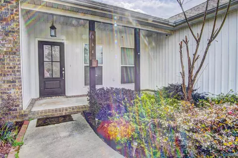 964 Joan Ln, Killen, AL 35645 photo 3